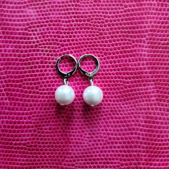 White Majorica Pearl beaded Earrings