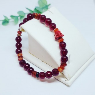 Quartzite Ruby, Carnelian, Laughing Buddha charm bead bracelet
