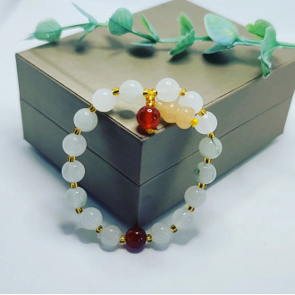 White Jade Wu Lou Charm bracelet 8 mm
